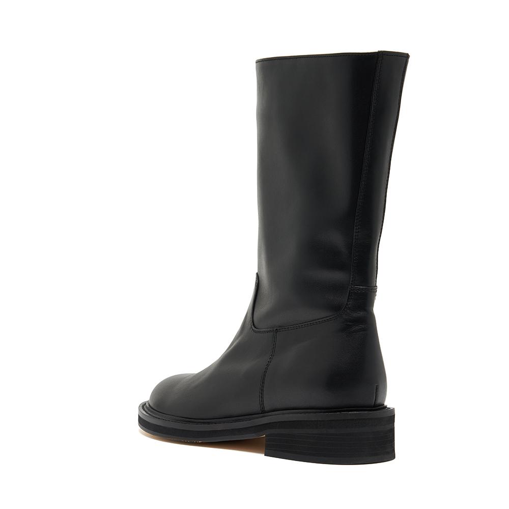 INTHESTAR IS_221398BK